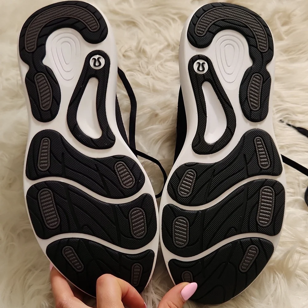 Lululemon Chargefeel Mid Womens Workout Shoe In Black/Anchor/White Size 9.5 - Picture 16 of 17